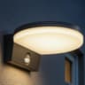 Lampa z czujnikiem ruchu